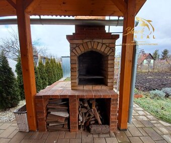 Záhrada s chatkou na okraji mesta / Levice. - 4
