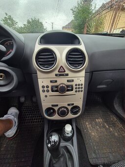 Opel Corsa - 4