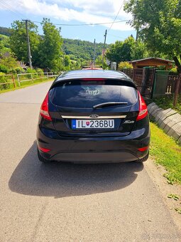 Ford Fiesta 1,2 benzín manuál r.v.2009 - 4