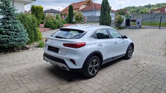 KIA XCeed 1.6 GDi Plug-In Hybrid A/T - 4