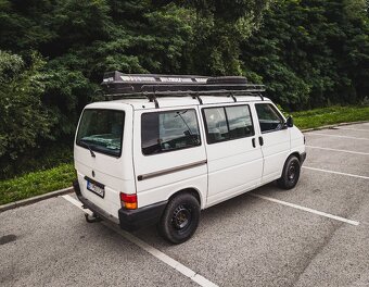 Predám VW Caravelle T4 2.4d syncro 57kw 4x4 - 4