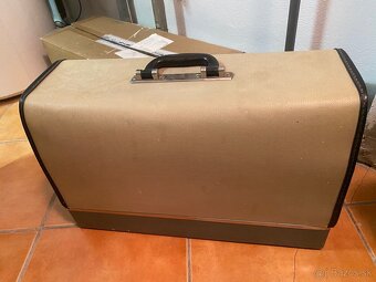 Prenosný šijací stroj Veritas - 4