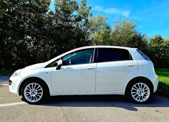 Fiat Punto EVO 1 4 benzín - 4