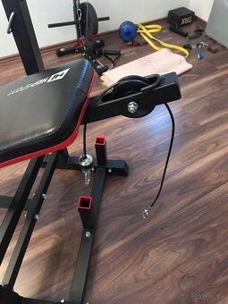 Posilňovacia lavica - 4