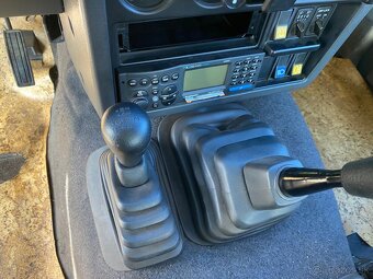 NISSAN PATROL WAGON 1995 VIN 886 - 4