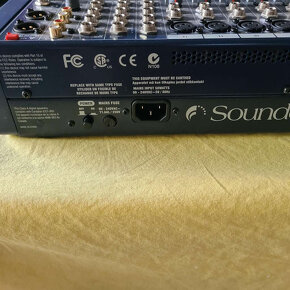 Predám Soundcraft MFXi - 4