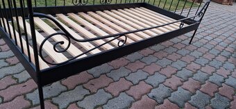 Predám kovovú postel 200 x 90 bez matracu - 4