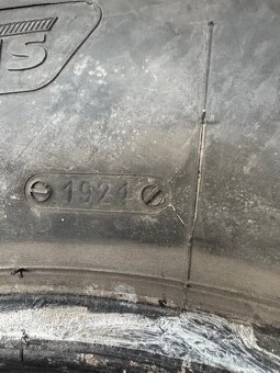 Taurus road terrain 245/75R16 - 4