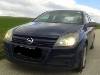 Opel Astra H benzín, manual – úsporné auto na každý deň - 4