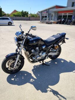 YAMAHA XJR 1300 - 4