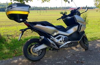 Predám Hondu Forza 750 - 4