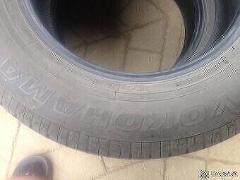 Predám celoročne pneumatiky 215/60R16 6mm - 4
