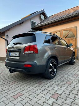 KIA SORENTO 2.2 CRDi 4WD AUTOMAT - NOVÁ STK/EK - SUPER STAV - 4