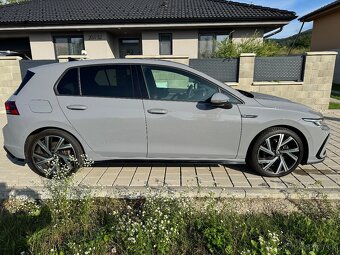 VW GOLF VIII R-line 1.5 eTSI - 4