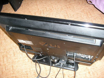 Predam LED televizor - 4