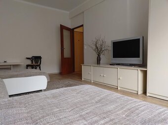 1-izbový byt na Miletičovej ul., v tehlovom 5 podlažnom dome - 4