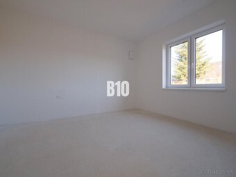 NOVOSTAVBA 4-izbového rodinného domu v Kozárovciach - 4