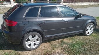 AUDI A3 Sportback 1.6 - 4