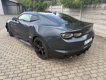 Predám Chevrolet Camaro 6,2 V8 automat LT1 - 4