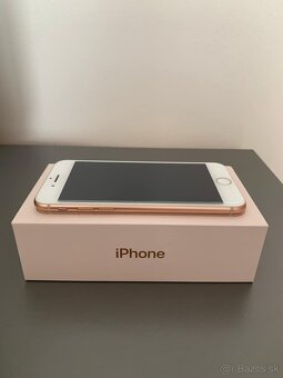 Predám Apple iPhone 8 Gold 64 GB - 4