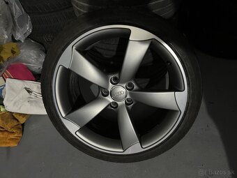 AUDI ROTOR R19 9j - 4