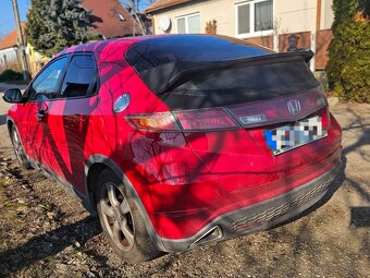 Honda civic 1.4 benzín - 4