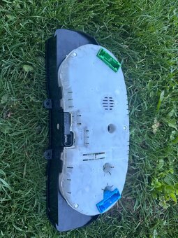 Budíky Audi a4 b5 1.8 T - 4