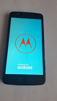 Motorola Moto E4 XT1761 2GB/16GB android 7 - 4