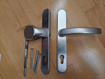 Predám vchodovú hliníkovú kľučku - 4