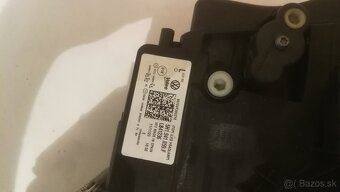 predne svetla vw golf 8 - 4