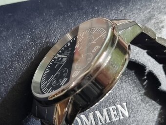 Náramkové hodinky,chronograf Revue,day,date,automatic. - 4