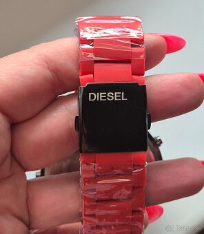 Diesel hodinky červené - 4