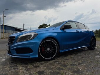 Mercedes-Benz A180 AMG - 4
