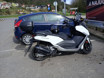 maxiskúter sym 400i - 4