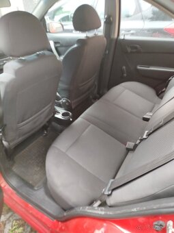 Chevrolet Aveo - 4