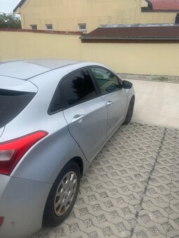 Predám Hyundai i30 1.6 2013 - 4
