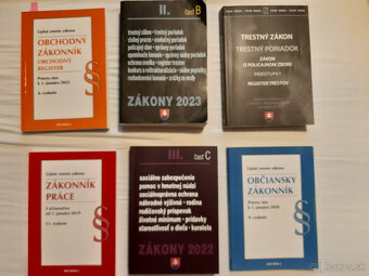 Právnická literatúra, zákony, učebnice - 4