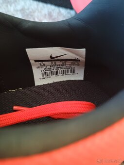 Predám kopačky Nike Phantom Venom Academy FG red - 4
