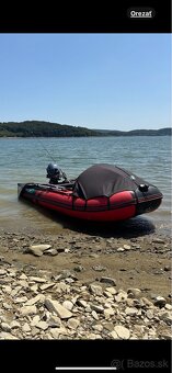 Predám čln Gladiator 330 s motorom Yamaha 5hp - 4