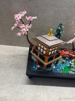 LEGO Icons 10315 Tichá záhrada - 4