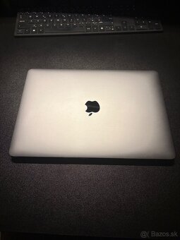 Predám MacBook Pro - 4