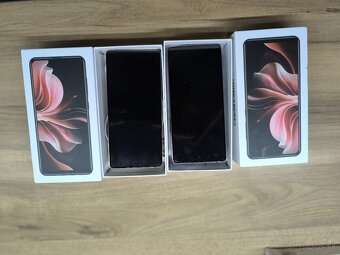 Predám telefóny - 4