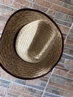 Slamený klobúk - 4