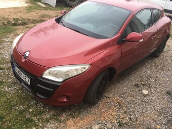 Renault Megan 3 coupe - 4