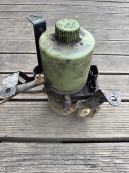 Servočerpadlo TRW Fabia 1 - 4