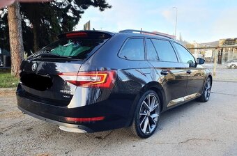 Skoda Superb Combi Sportline 2.0 TDI - 4