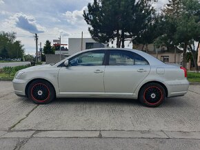 Toyota Avensis 2005r. Sedan - 4