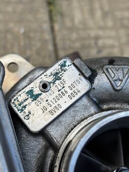 Turbo Audi A6 c6 3.0 TDI - 4