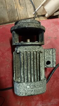 Patkovy aj prirubovy elektromotor - 4