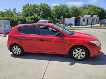Hyundai i30 2008 1.4 benzín 16v - 4